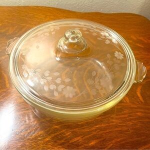 Vintage 1940's Pyrex Etched Glass Lidded Casserole Dish